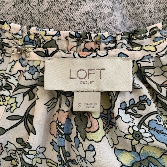 LOFT Floral Blouse - Picture 4 of 4